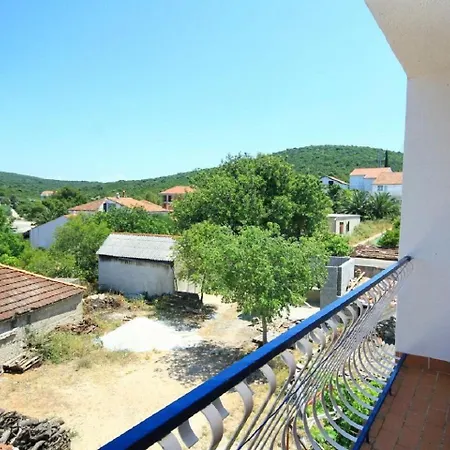 Ljube - Quiet Location