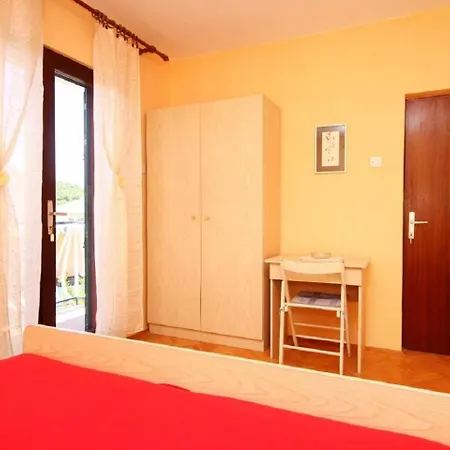 Ljube - Quiet Location Appartement *