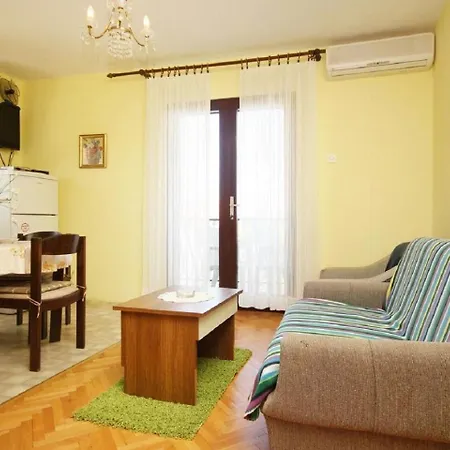 Ljube - Quiet Location