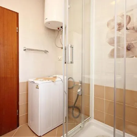 Appartement Ljube - Quiet Location